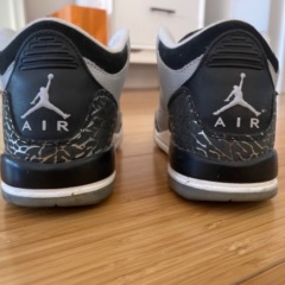 Jordan 3 Retro - Picture 3 of 5